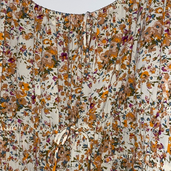 Arula - floral peplum top - Picture 2 of 4